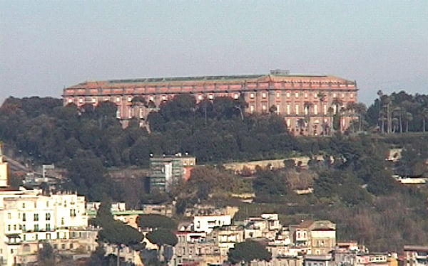 veduta aerea palazzo reale di capodimonte